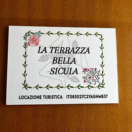 La Terrazza Bella Sicula * フルチ・シークロ